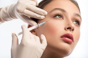 Tiêm botox điều trị bệnh lý mắt